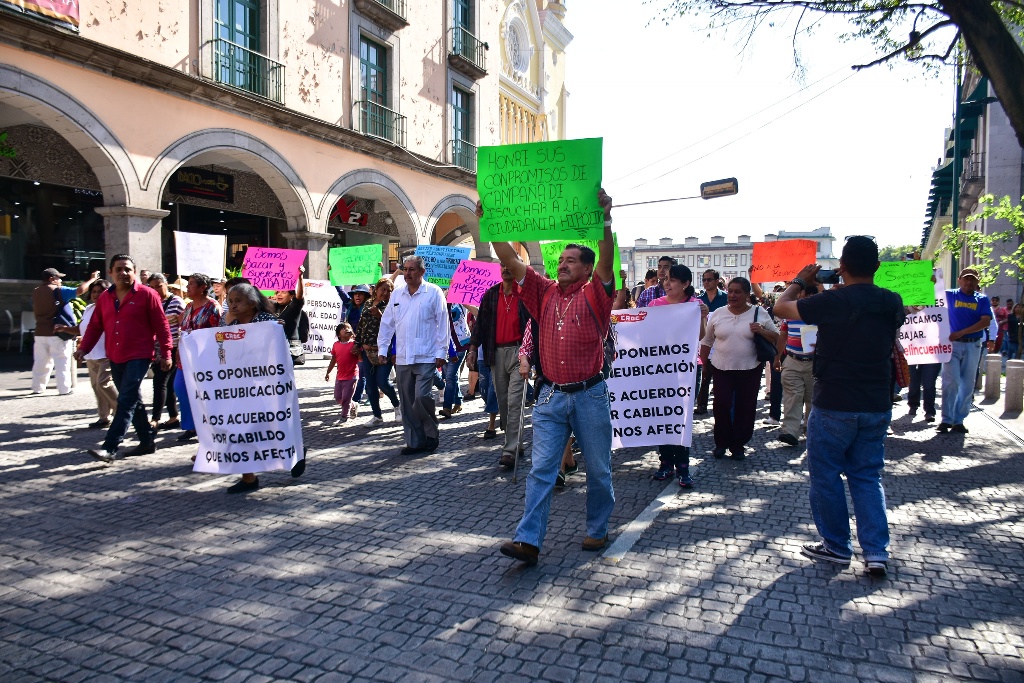 Imagen Afirman que ambulantes de la avenida Orizaba serán reubicados en mayo
