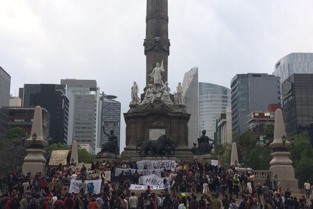 Imagen Marcha por asesinato de jóvenes concluye con acuerdo de dar pliego petitorio