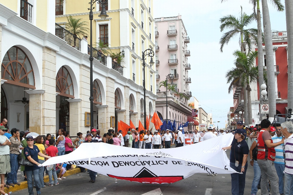 ¡Tome precauciones! Habrá cierres viales por desfile del 1 de Mayo en ...