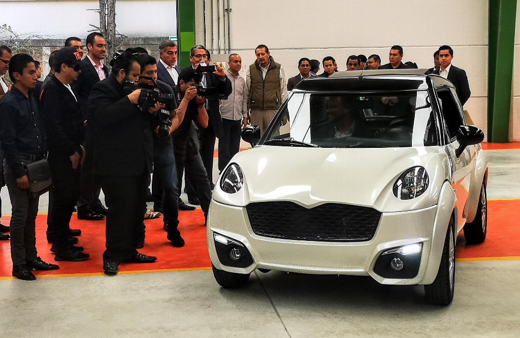 Imagen Inicia en Puebla producción del primer auto eléctrico mexicano