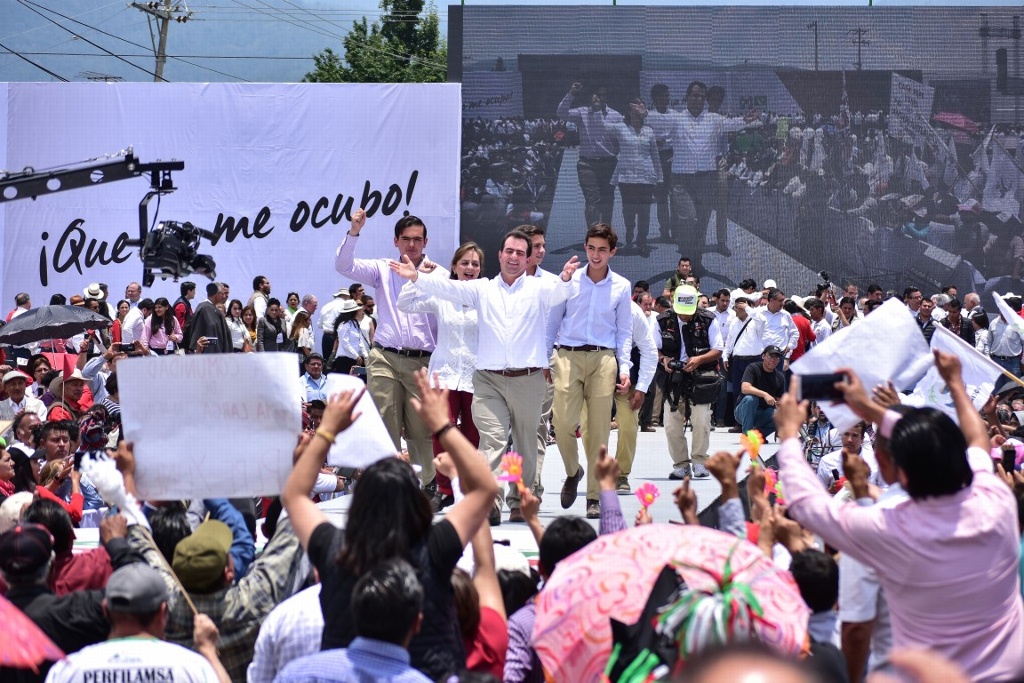 Imagen Inicia campaña en Perote José Yunes Zorrilla
