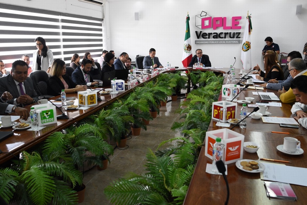 Imagen Debates de candidatos en Veracruz serán flexibles y habrá preguntas del público: OPLE  