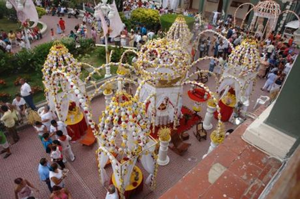 Imagen Continúa festival de Las Cruces de Mayo en Alvarado, Veracruz