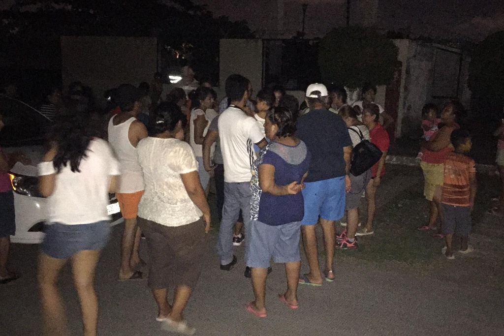 Imagen Seis mil personas se quedan sin agua en fraccionamiento de Veracruz