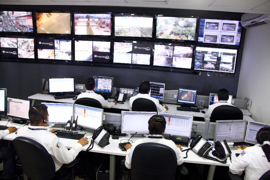 Imagen Instalarán mil 252 cámaras de videovigilancia en 10 municipios de la región Xalapa