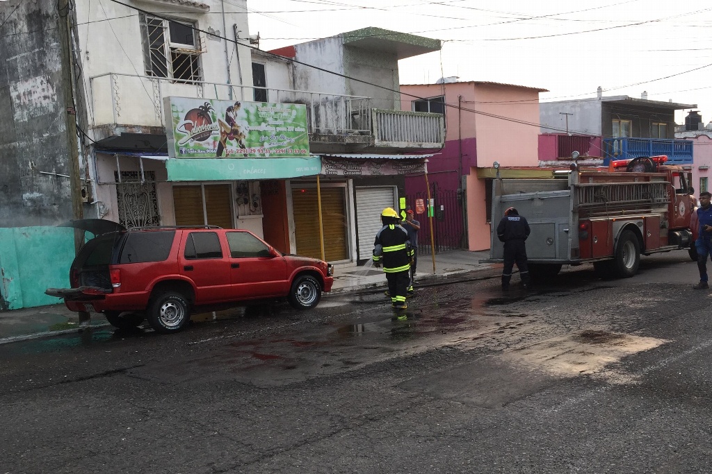 Imagen Se quema camioneta en Veracruz 