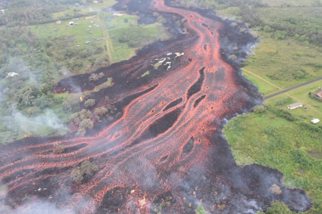 Imagen Erupción del volcán Kilauea deja su primer lesionado