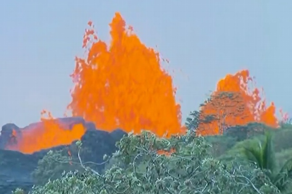 Imagen Impresionante nueva erupción del volcán Kilauea en estos momentos (+Video)