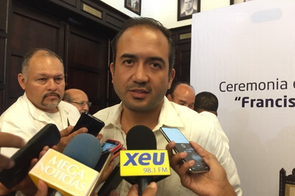 Imagen Ayuntamiento de Veracruz presenta denuncia por daños en mercado 