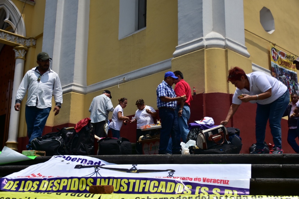 Imagen Expolicías municipales piden audiencia con el gobernador de Veracruz 