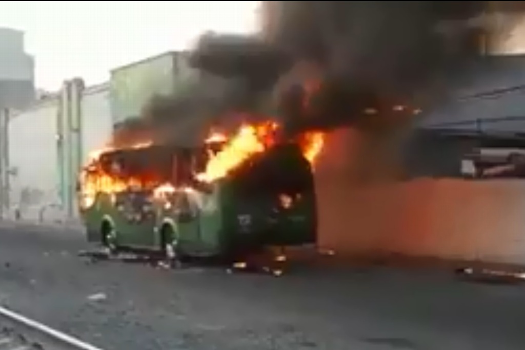 Imagen Seis detenidos, por balaceras e incendio de vehículos en Guadalajara, Jalisco (+video)