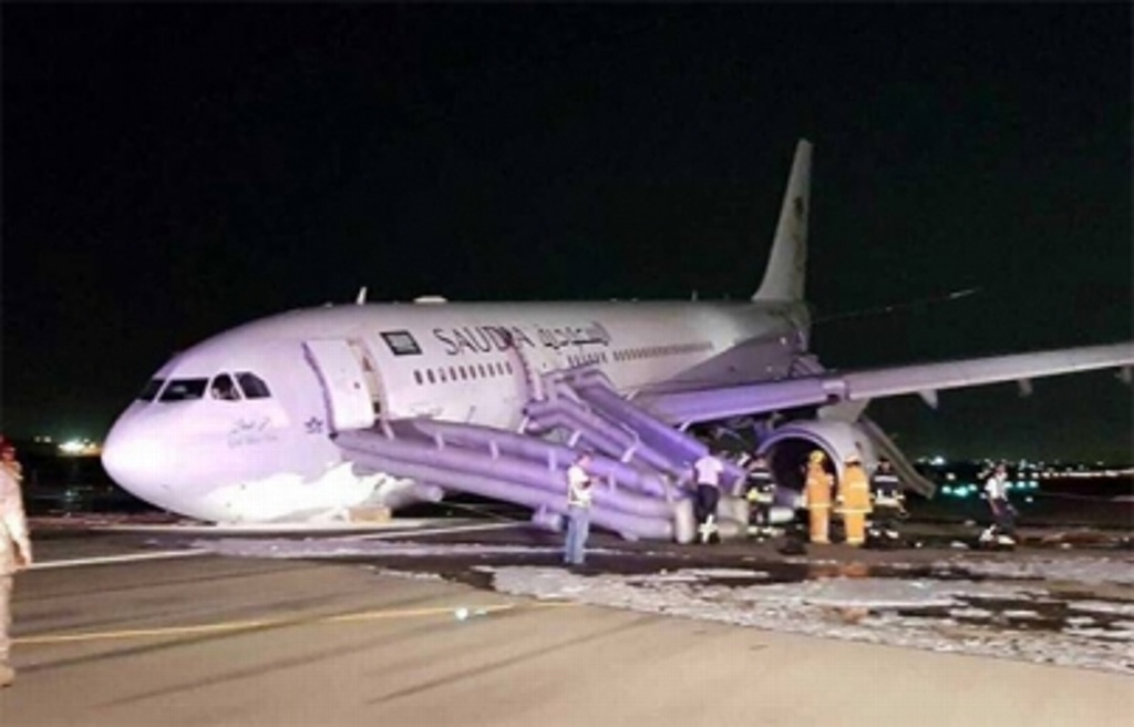 Imagen Aterrizaje de emergencia de avión saudita deja 53 heridos (+Video)