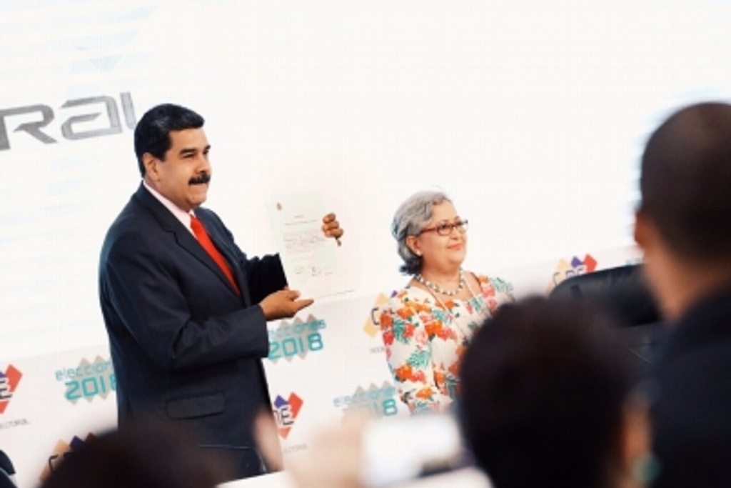 Imagen Proclama CNE presidente reelecto a Nicolás Maduro