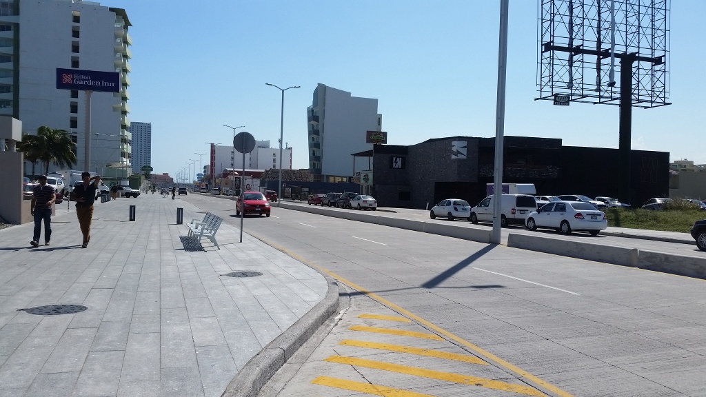 Imagen Nuevo límite de velocidad en bulevar Ávila Camacho en Boca del Río es de 30 km