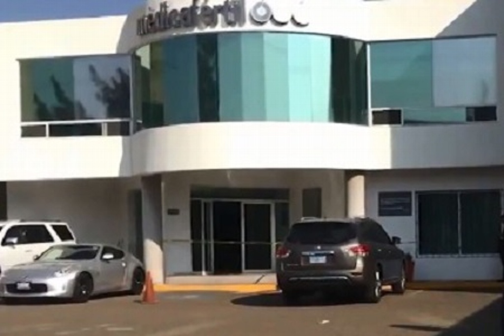 Imagen Se hace pasar como paciente y asesina a un doctor