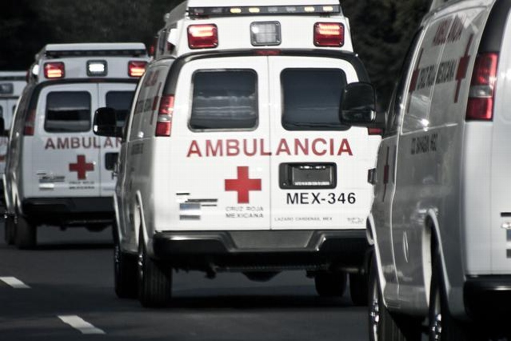 Imagen Choque entre autobús y tractocamión deja dos lesionados en carretera Córdoba-Veracruz