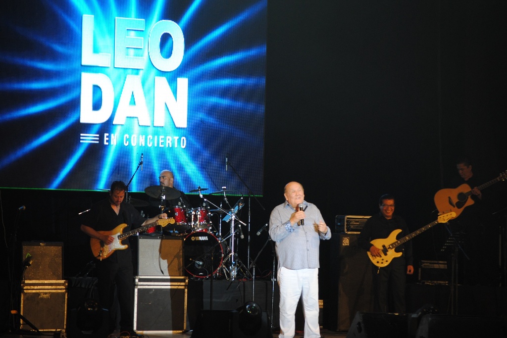 Imagen Ofrece Leo Dan velada de nostalgia musical en Veracruz (+fotos y video)