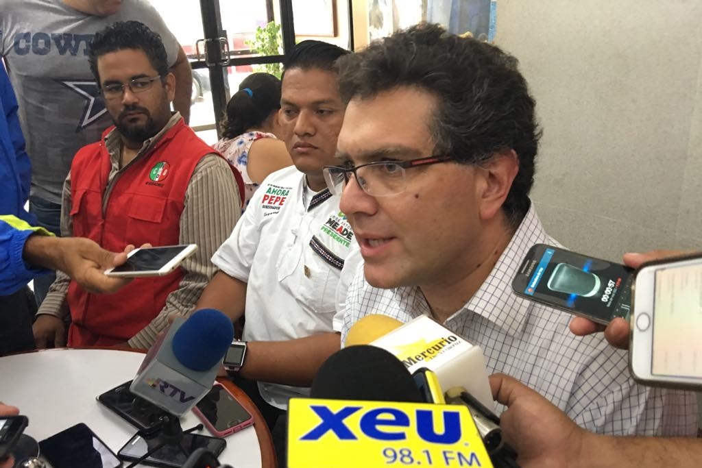 Imagen Ricardo Anaya se victimiza para revivir su campaña moribunda: Ríos Peter