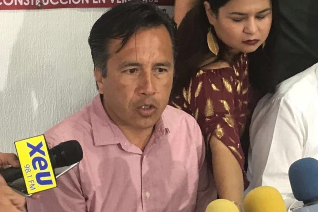 Imagen “Que el fiscal no se haga guaje y actúe contra verdaderos delincuentes”: Cuitláhuac García 