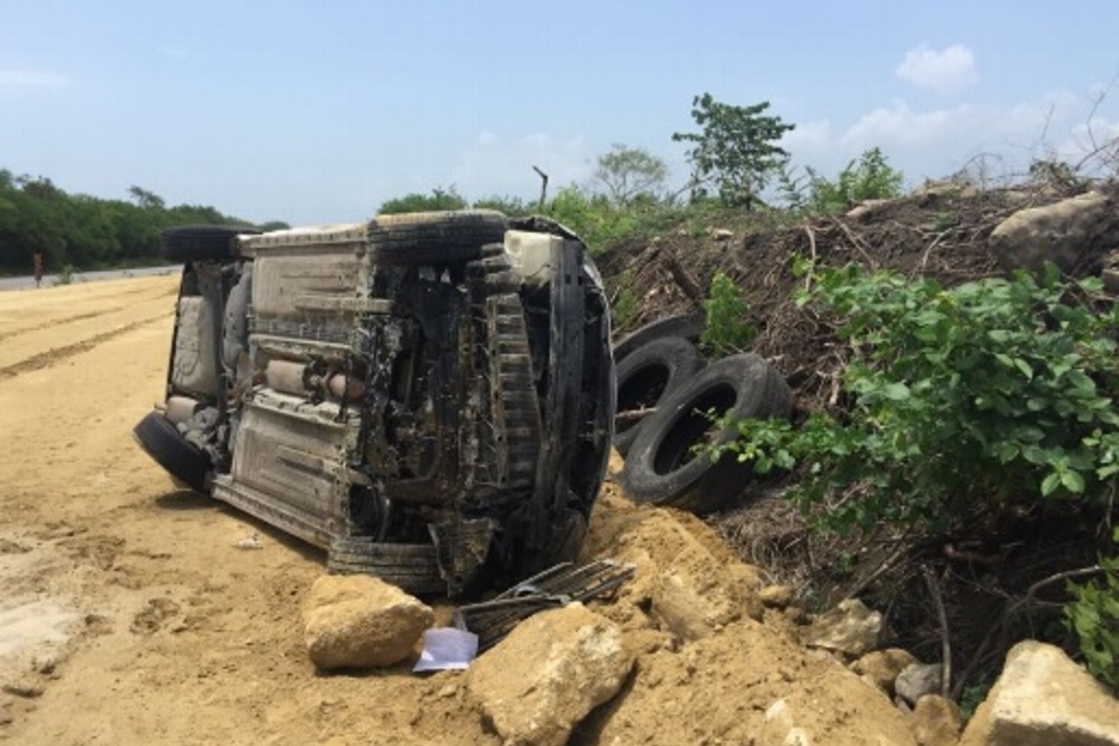 Imagen Aparatoso accidente sobre la carretera Tuxpan-Tampico, en Veracruz