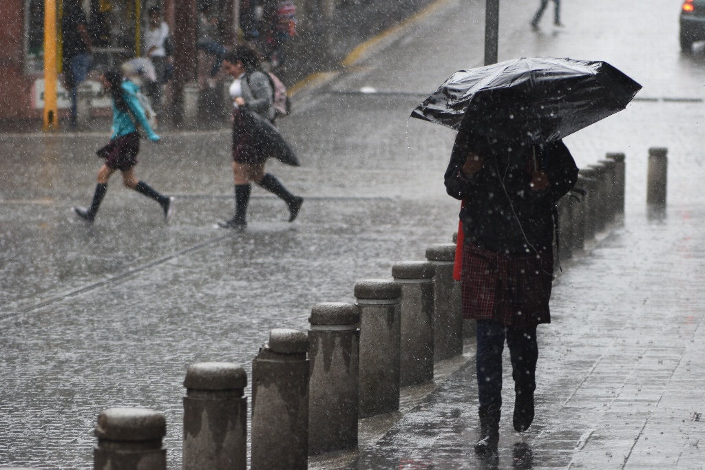 Imagen Emiten aviso especial por temporal lluvioso de martes a domingo en Veracruz