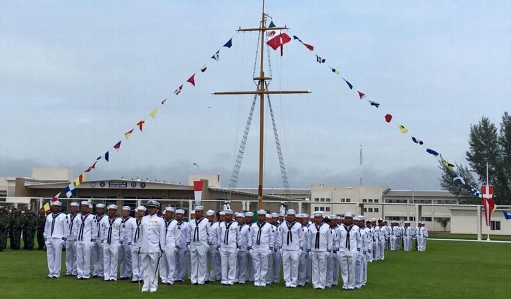 Imagen Se gradúan 206 cadetes en la Escuela de Escala de Mar en Antón Lizardo