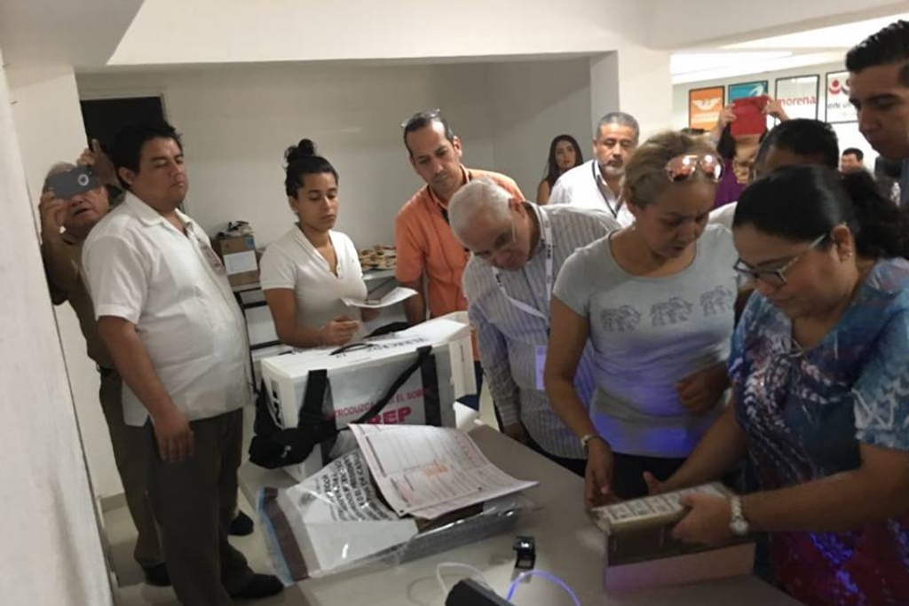 Imagen Verifican seguridad en boletas electorales en Veracruz
