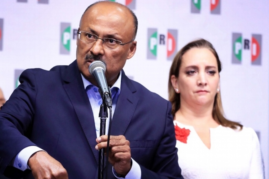 Imagen Asume Claudia Ruiz Massieu dirigencia nacional del PRI tras renuncia de René Juárez