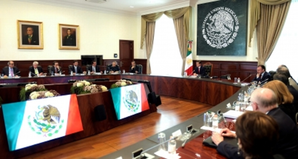Imagen Peña Nieto revisa con gabinete compromisos y procedimiento de cambio de poderes