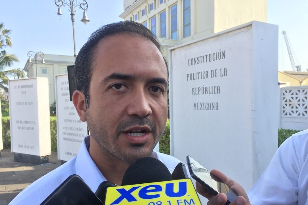Imagen Desmiente alcalde de Veracruz versiones sobre su renuncia