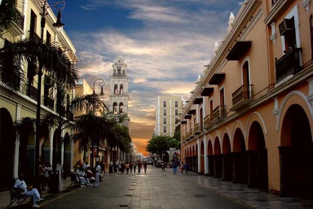 Imagen Relatan la historia de Veracruz con recorridos teatrales por la ciudad