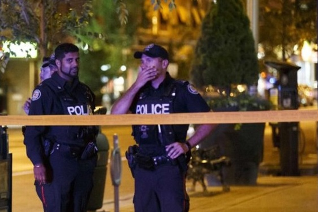 Imagen Una mujer muerta y 13 heridos, incluida una niña, en ataque en Toronto