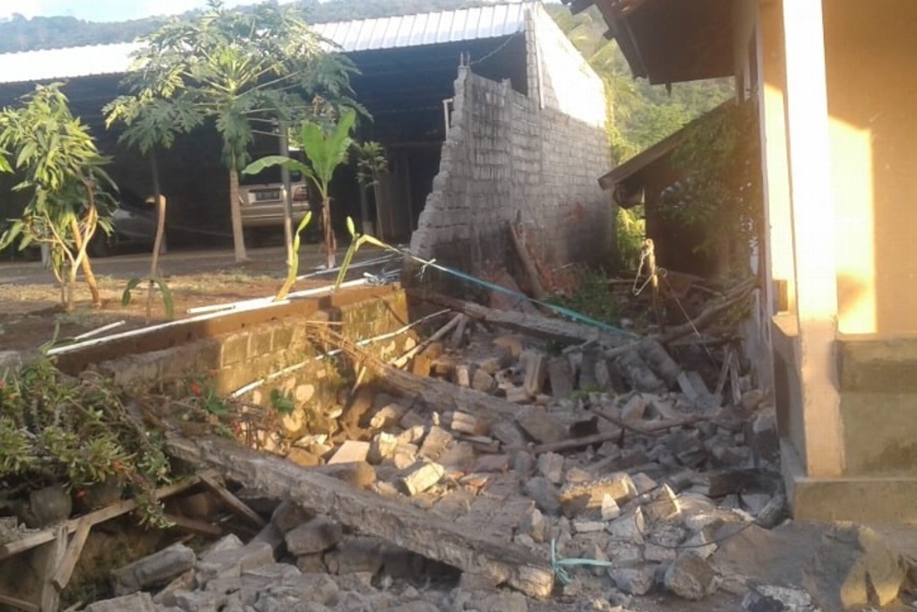 Imagen Deja tres muertos sismo de 6.4 registrado el Lombok, Indonesia 