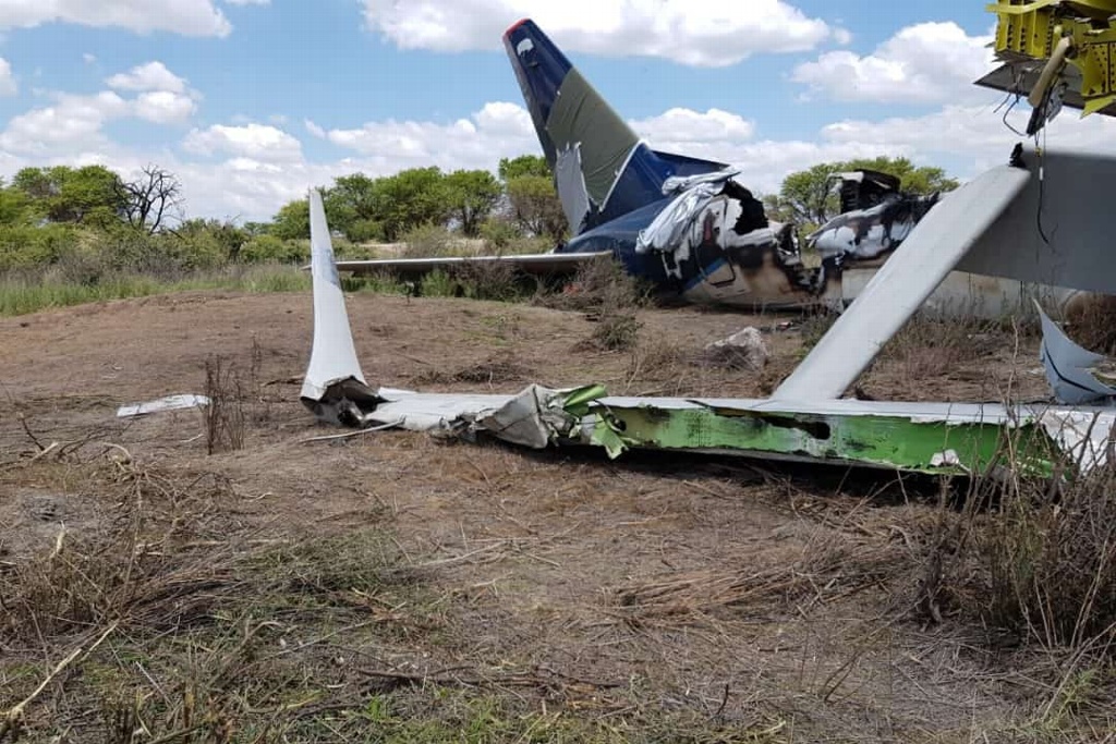 Imagen Así quedó el avión que se estrelló en Durango (+fotos)