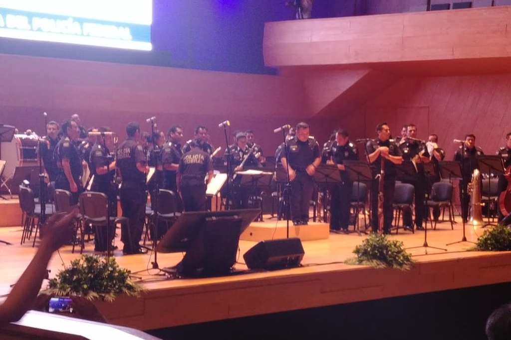 Imagen Sinfónica y Mariachi de la Policía Federal ofrecen concierto en Boca del Río (video+fotos)