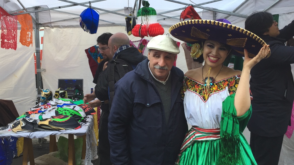 Imagen Buenos Aires celebra a México con tacos y mariachis (+fotos y video)