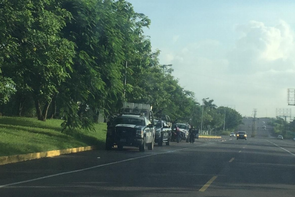 Imagen Aumenta presencia policiaca en zona de Las Bajadas por visita de EPN