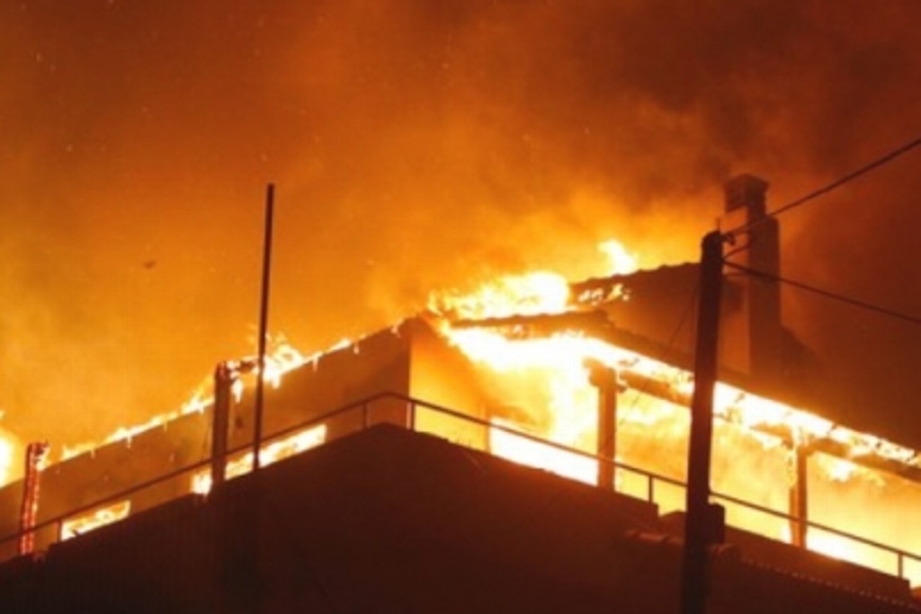 Imagen Deja 10 muertos incendio en casa de reposo para ancianos en Chile