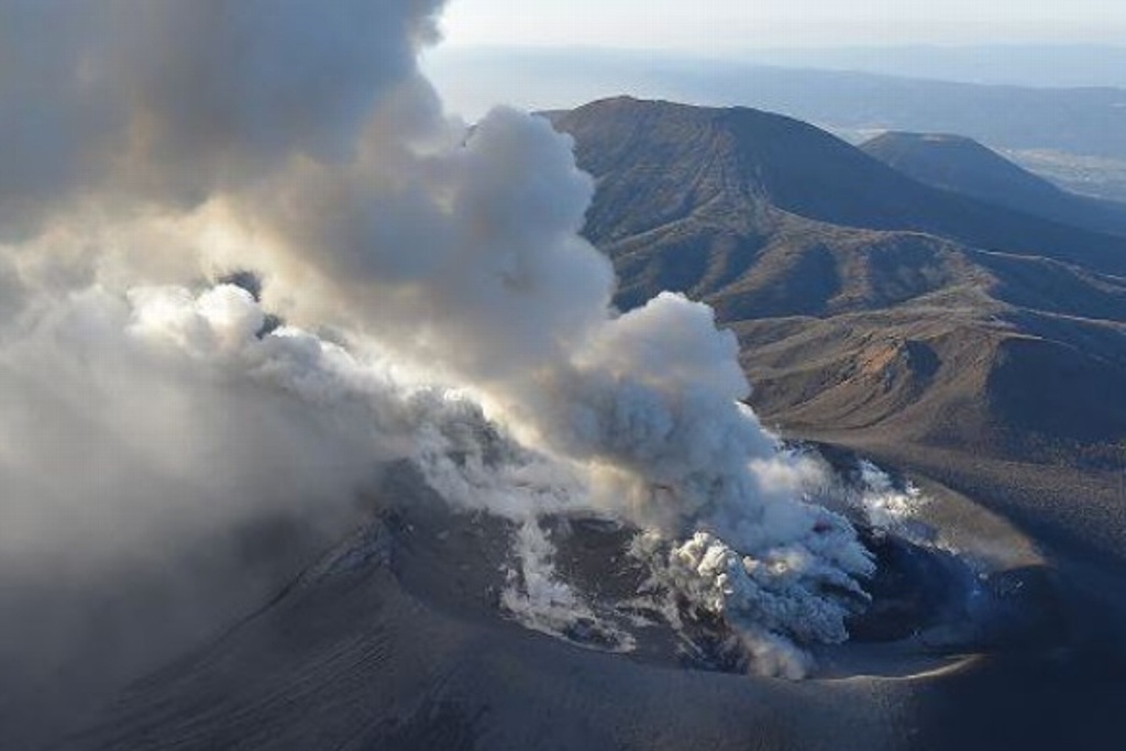 Imagen Alerta en Japón por posible erupción volcánica