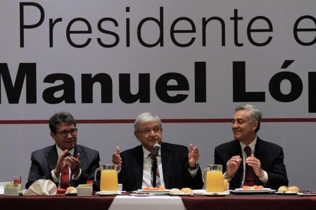 Imagen Reconoce AMLO plan de austeridad de senadores electos de Morena