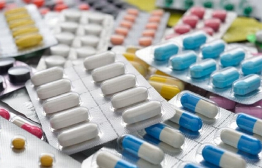 Imagen Congreso pide a autoridades vigilar venta de medicamentos por Internet