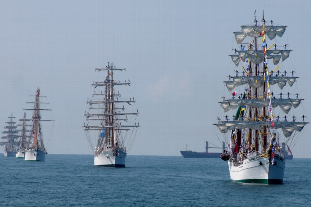 Imagen Habrá un desfile de veleros en mar de Veracruz; se podrá ver desde el Malecón