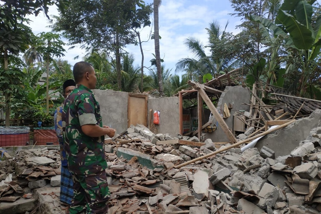 Imagen Sigue temblando en Indonesia, este domingo van ocho sismos en Lombok