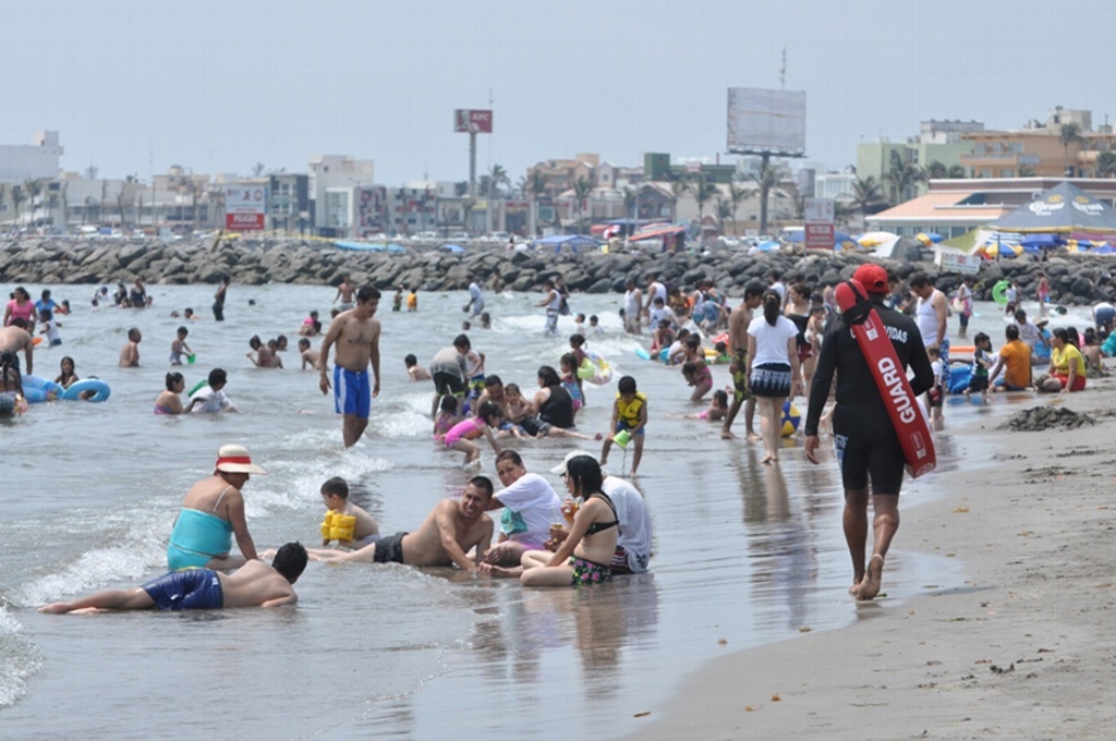 Imagen Cerca de 50 emergencias atendió Protección Civil en playas de Veracruz 