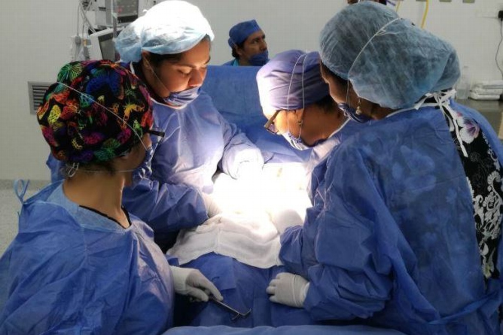 Imagen Realiza IMSS Veracruz jornada quirúrgica de salud reproductiva en Poza Rica