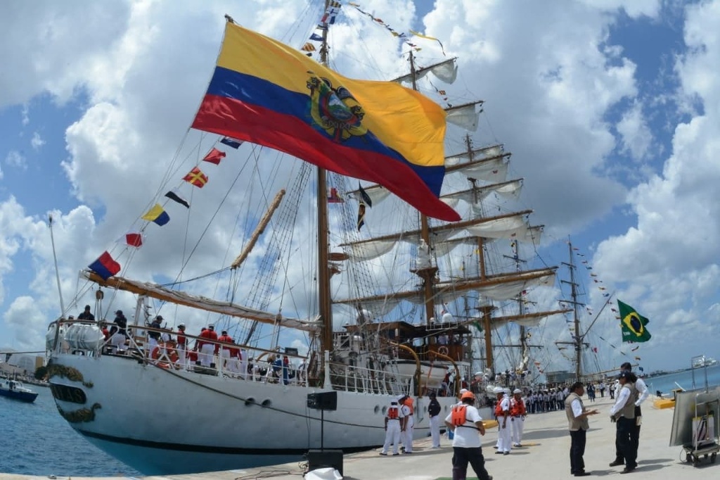 Imagen ¿Sabías que 14 mujeres forman parte de la tripulación del velero Guayas de Ecuador?
