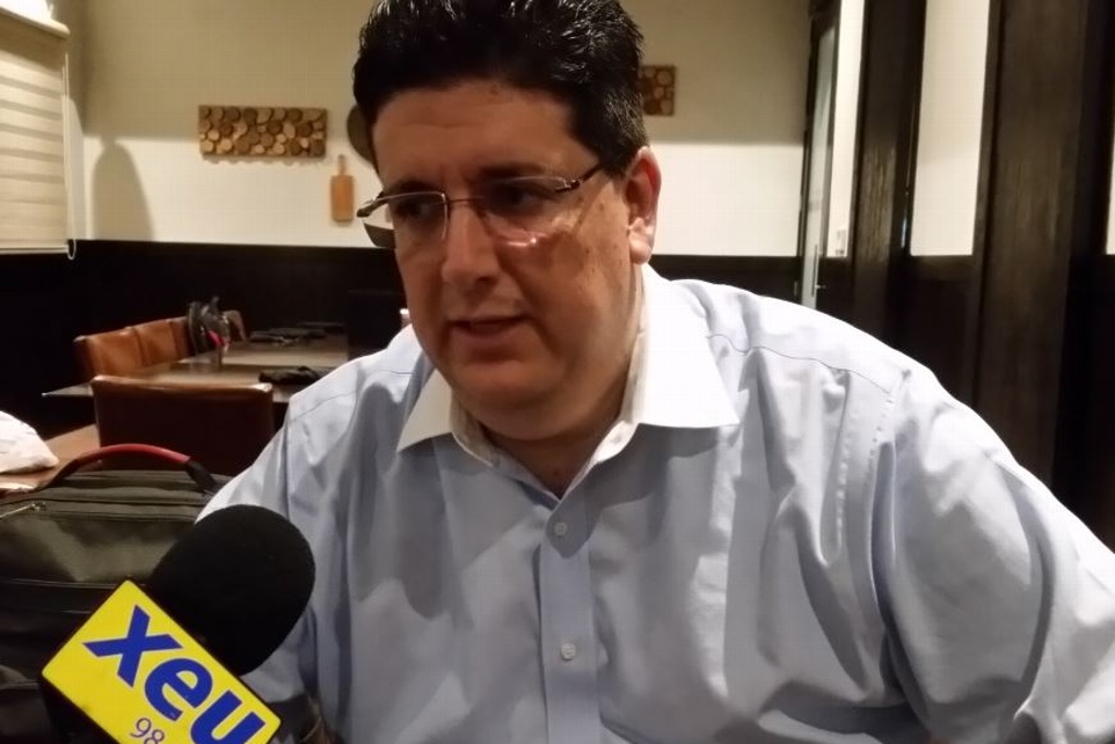 Imagen Las mejores costillas BBQ, solo están en Tony Roma´s: Ramon Bourgeois (+fotos)