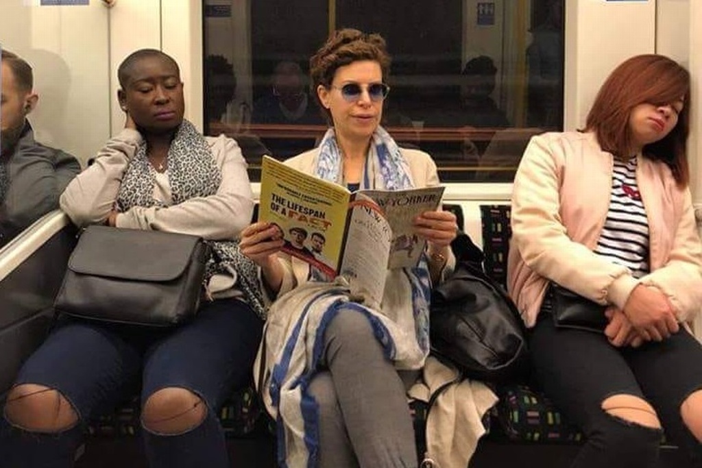 Imagen Reaparece Karime Macías en el metro de Londres (+foto)