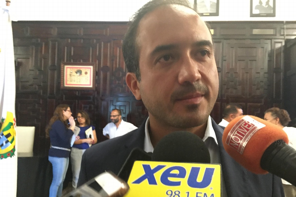 Imagen Prevé Alcalde de Veracruz que a finales del año pueda iniciar el servicio de Tránsito Municipal 