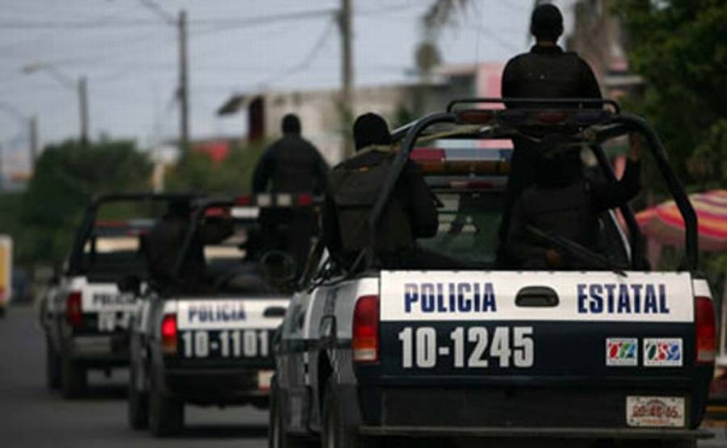 Imagen Reportan robo de 7 nodrizas que transportaba 70 vehículos en carretera Paso del Toro, Veracruz 